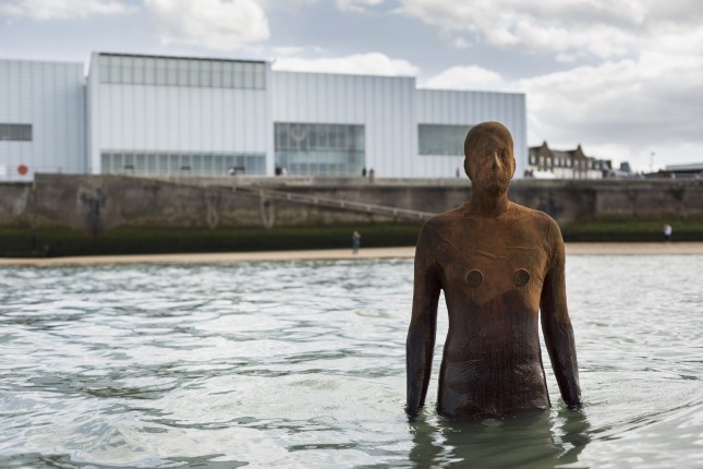 ANOTHER TIME XXI, 2013 © Antony Gormley. On Fulsam Rock on the Margate foreshore. Photography by Thierry Bal.jpg